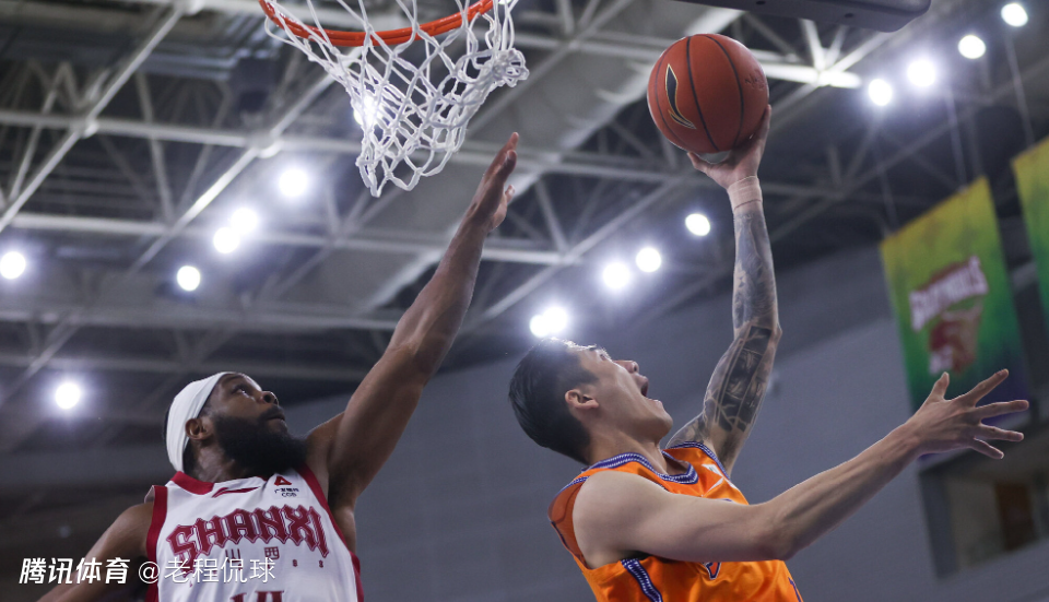 36岁老将刘铮杯赛决赛砍24+6 中国男篮世预赛得小心他了