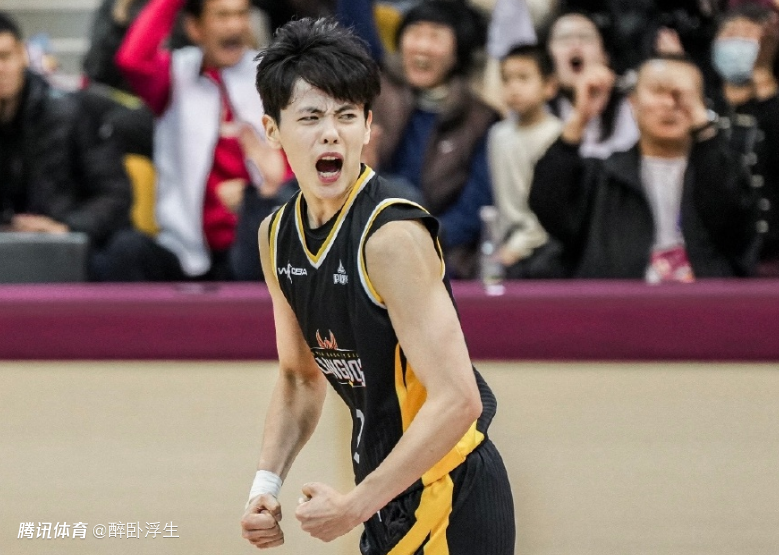 10连胜联赛第一！卫冕冠军广东女篮大胜河北 杨舒予9分王丽丽23分