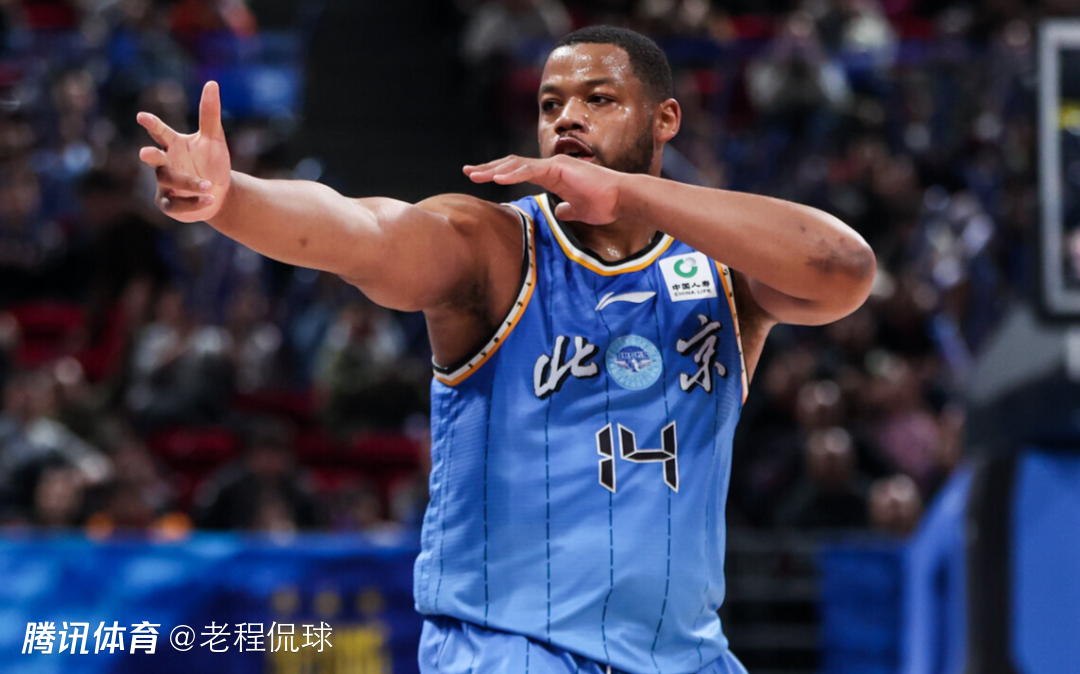 北京外援斯佩尔曼训练连中7记超远三分 他值得更多出手机会