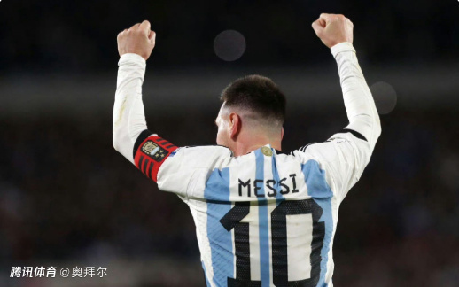 队史第一人！梅西连续21年为阿根廷破门，戏耍8人防线，连刷5纪录