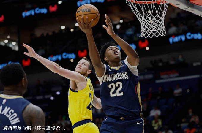 鹈鹕豪取四连胜！新秀奎因成莱夫利后首位15+10百分百命中率新秀