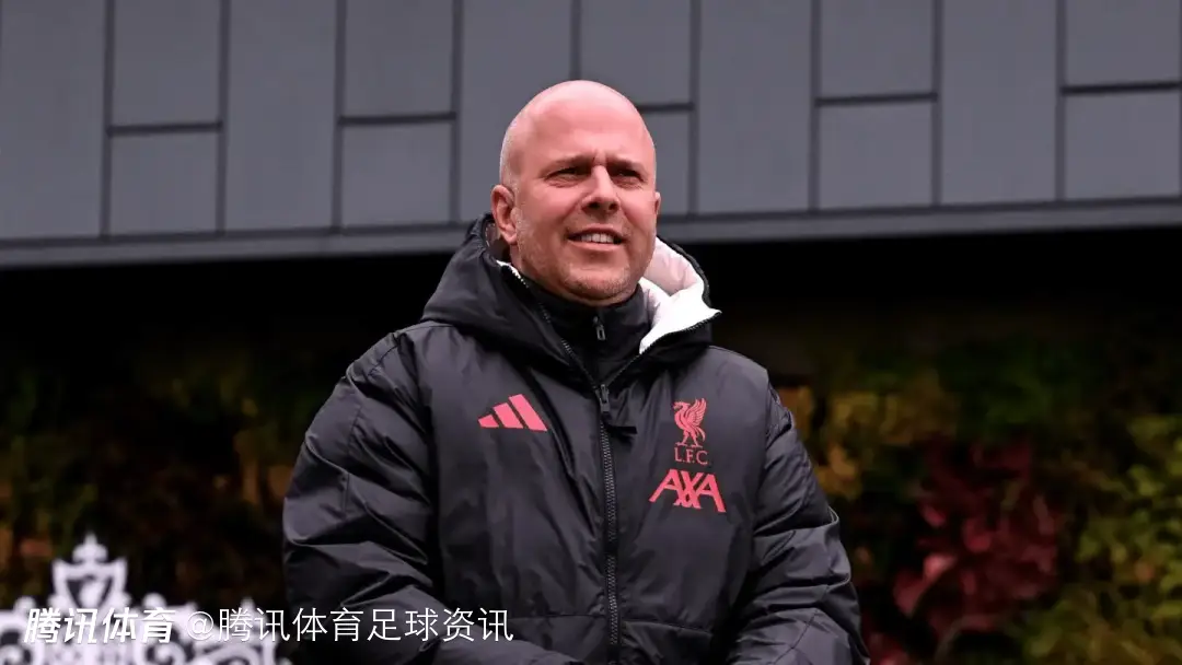 斯洛特：都在说我们花了4.5亿 但没人注意我们也卖了3亿球员