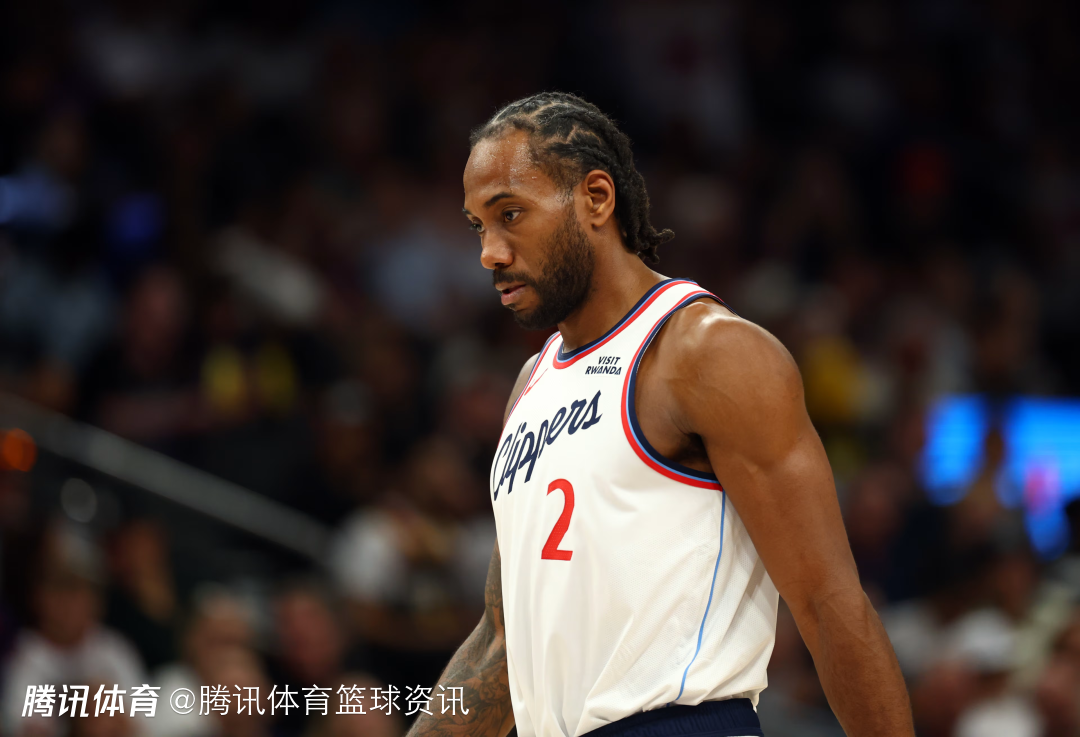 快船明日战鹈鹕：莱昂纳德因病缺席今日训练 加兰确认缺阵继续进行5v5训练