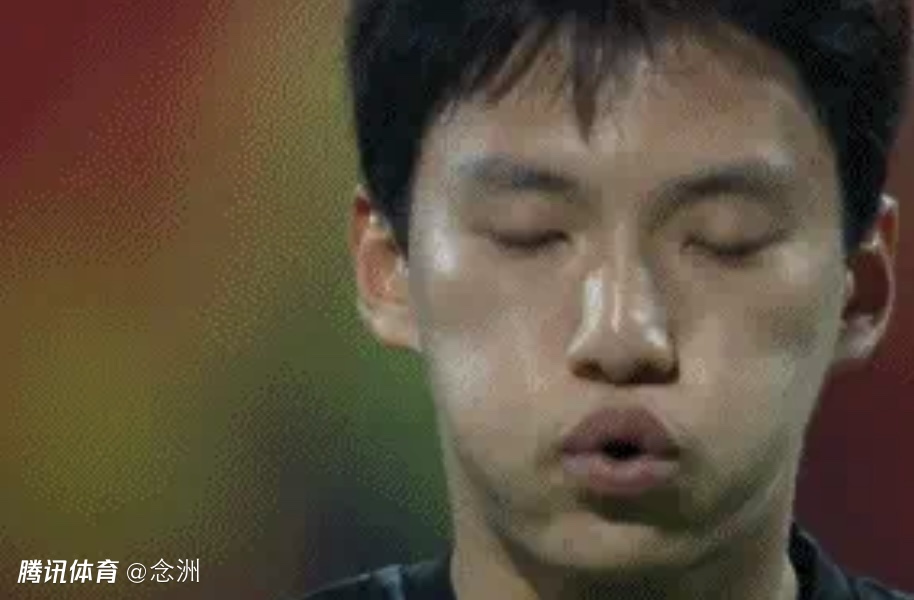 真怂！韩国最后一人罚点球前疯狂思考十多秒 射门绵软无力+太正被扑出