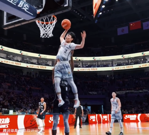 徐杰：以我这种身高和天赋 没想到能站在全明星舞台更别说拿MVP