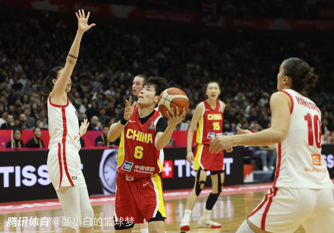 女篮世资赛：中国拒捷克逆转四战取三胜 王思雨关键三分韩旭5中5