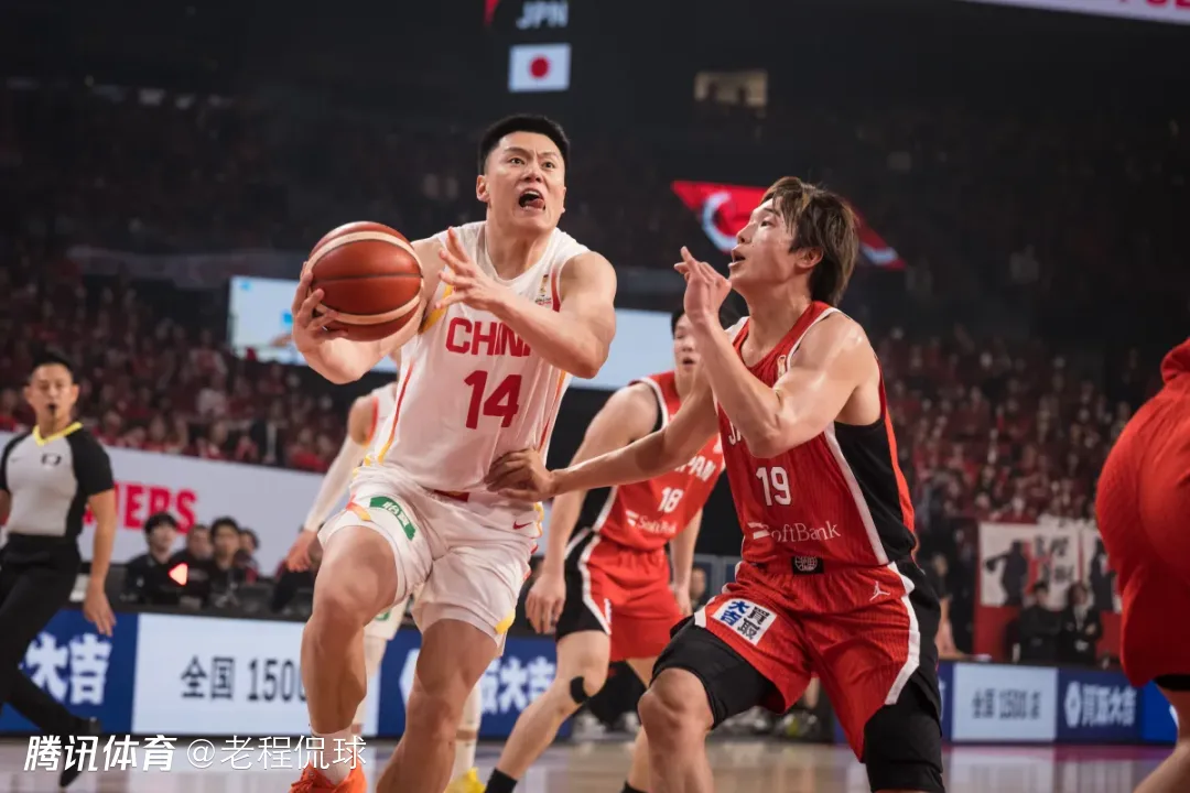 16岁放弃加拿大国籍选择中国 男篮国手李弘权终实现毕生梦想