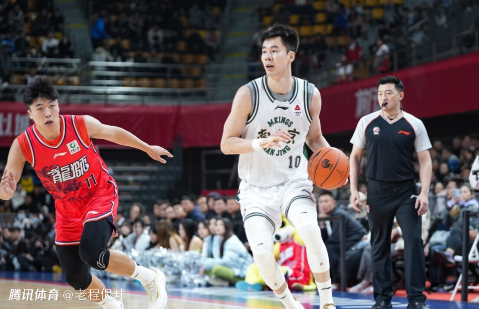 郭昊文春节无休选择赴美特训 本赛季他场均22分本土第一