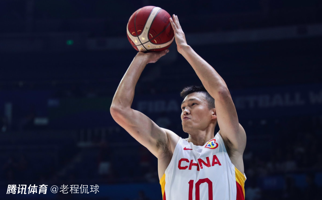 前男篮队长周鹏：很向往以后帮助国家队 我一定要回馈祖国