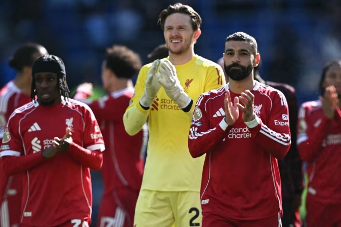 卡拉格：两传奇萨拉赫、范戴克扛起利物浦，永远可以信赖他们