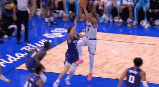 盼无大碍！黄蜂官宣克努佩尔右脚踝扭伤 本场比赛不会回归