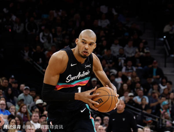 文班亚马：剃光头因想找回专注状态 膝盖相撞都有过几十次了情况不严重