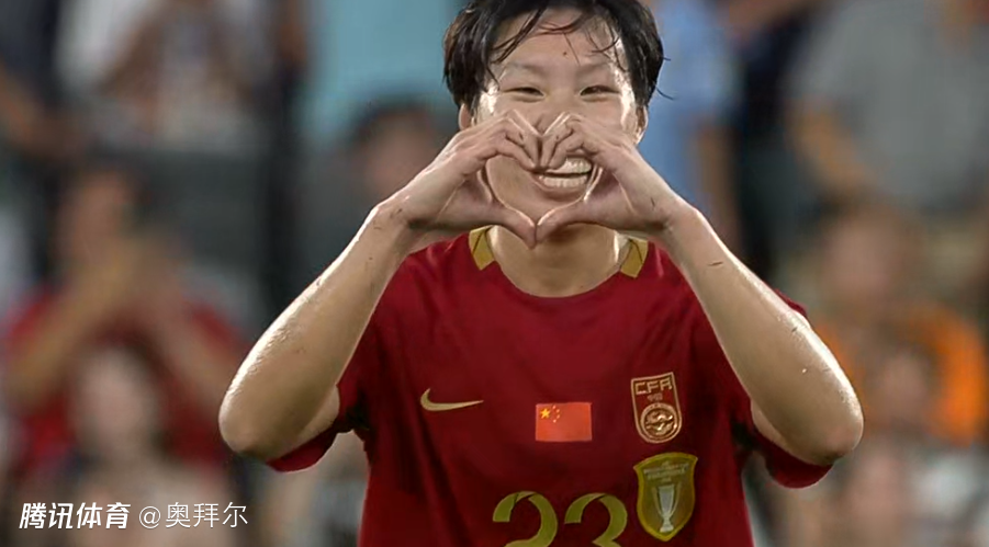 邵子钦轰亚洲杯首球！造点后点球破门，中国女足14场连续破门