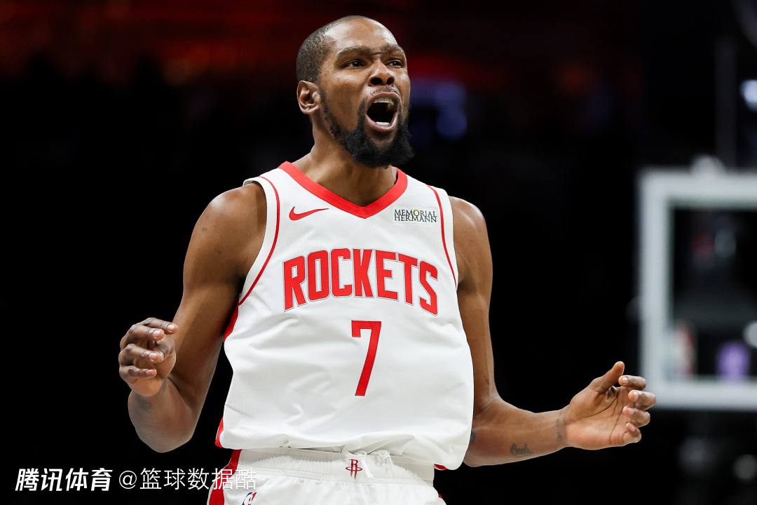 火箭大胜篮网后杜兰特把队友夸了个遍 阿门：他愿意为了球队让步