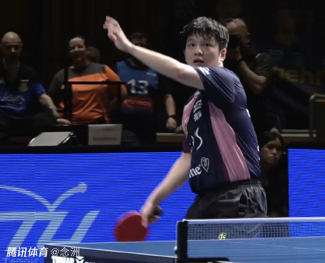 Siu！樊振东欧冠首秀上演C罗式庆祝，连得11分，3-0晋级8强