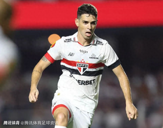 因健康原因！ESPN：34岁巴西中场奥斯卡正与圣保罗协商解约并计划退役
