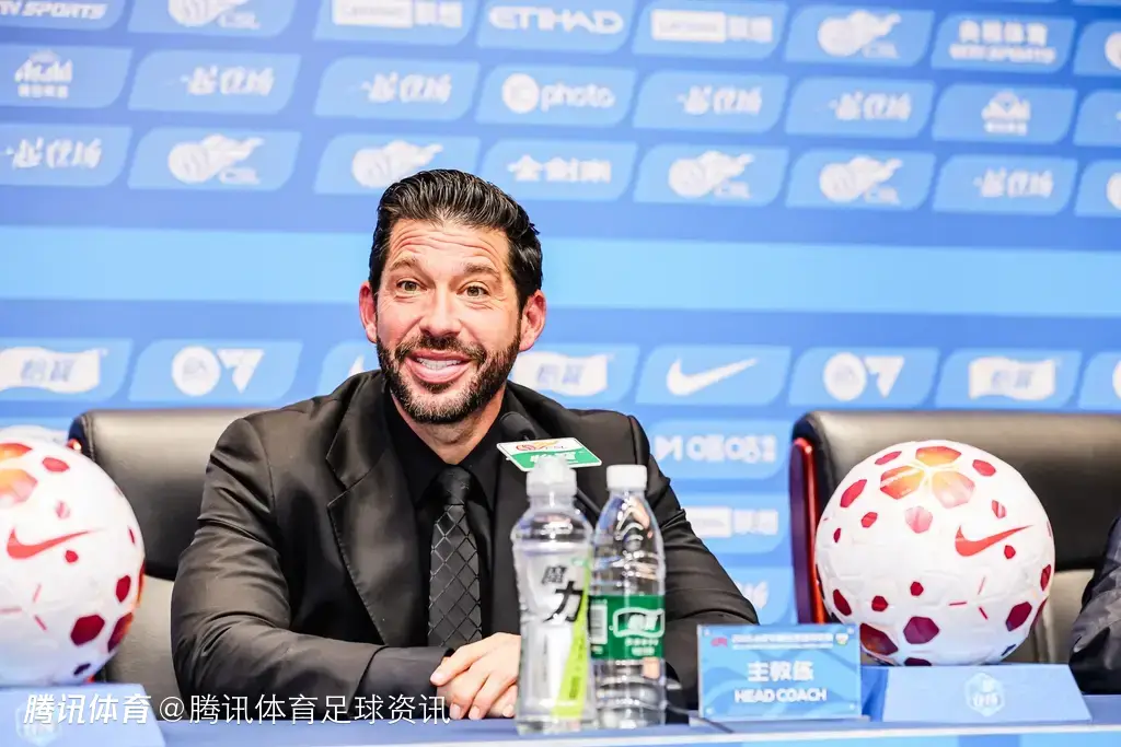 三镇主帅莫拉：2-5不敌深圳代价沉重 防守问题需通过训练提升