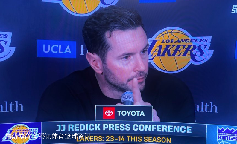 雷迪克：我们就是投不进球 八村垒背靠背对阵老鹰会出战