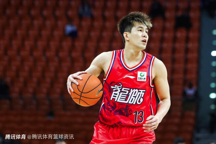 郭艾伦：手术很顺利感谢大家关心和祝福 我争取再爬起来一次