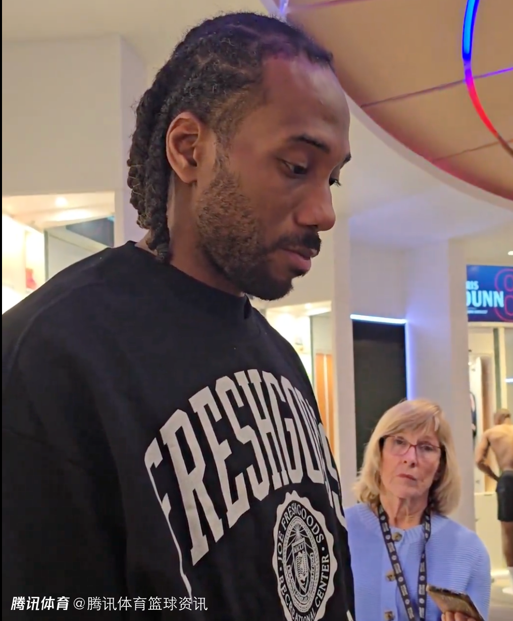 小卡：邓恩配得上最佳防守阵容 想成为顶尖球星得靠额外的付出和时间投入