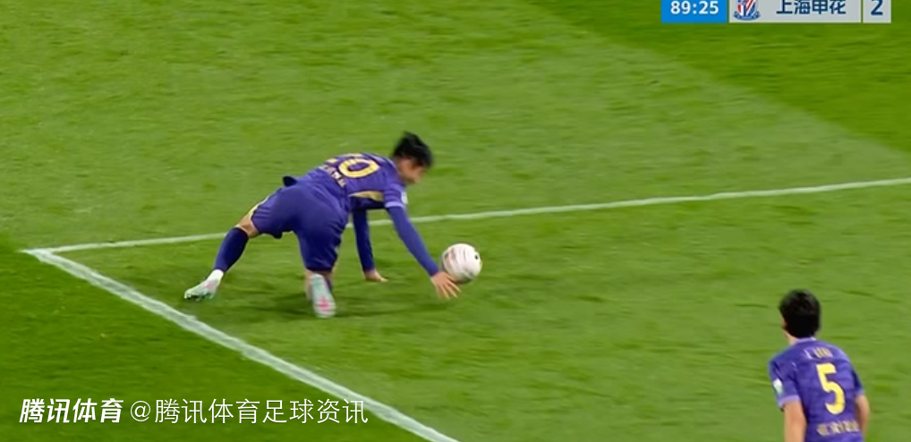 今晚报：季胜攀滑倒送点赛后落泪 津门虎全队需要时间消化失败