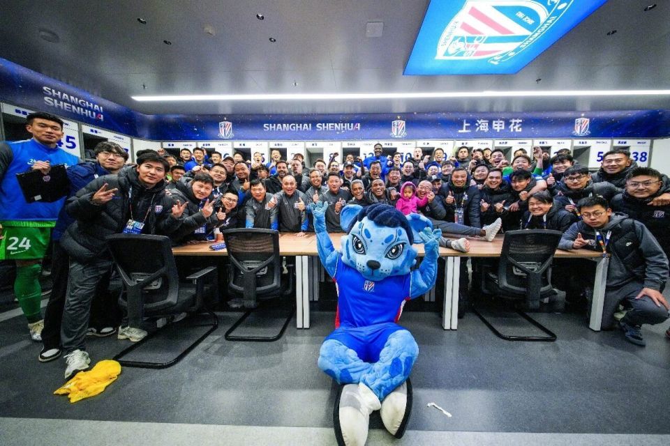 申花大胜背后的喜与忧：新外援表现亮眼  失球多敲响警钟