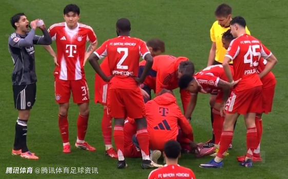 官方：阿方索·戴维斯右腿筋肌肉纤维撕裂 预计缺席三周无缘战多特