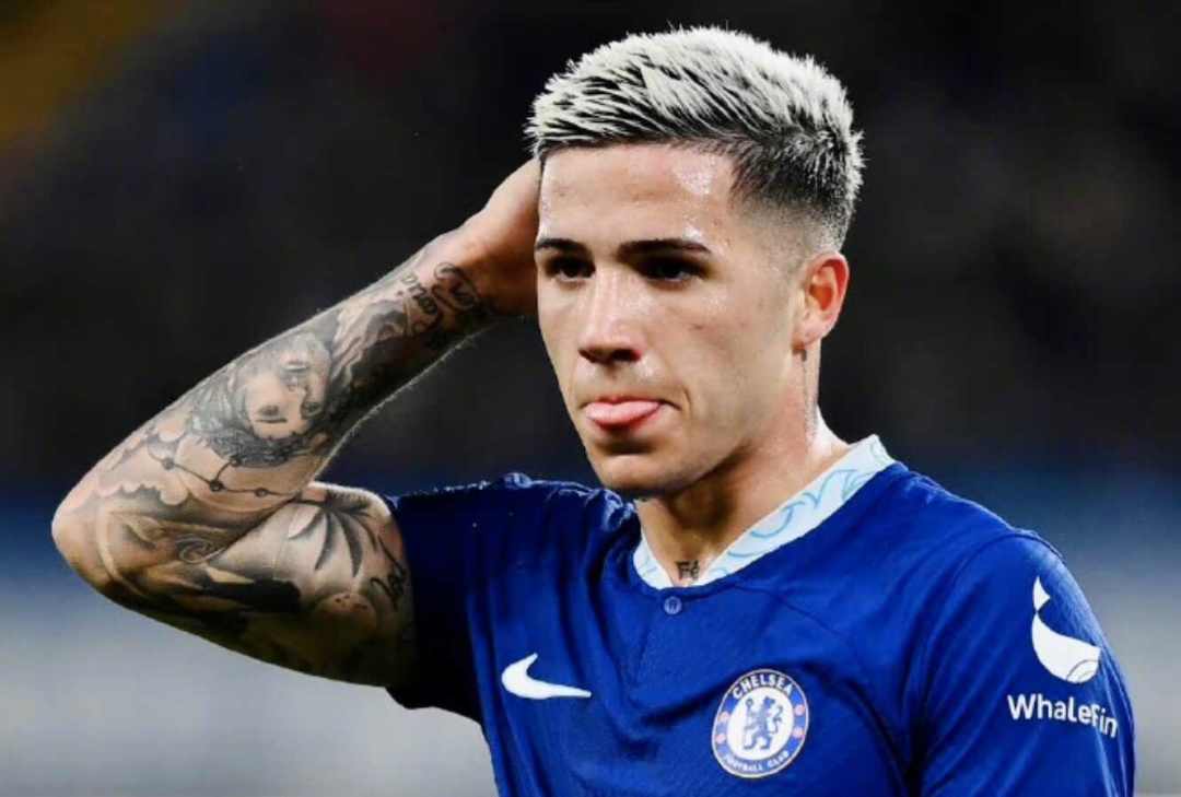 记者：切尔西仍希望与恩佐加薪续约，若走人底价是1.5亿欧