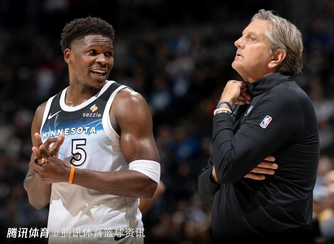 相爱相杀！康利爆料：爱德华兹和芬奇经常吵到快动手 赛后秒和好