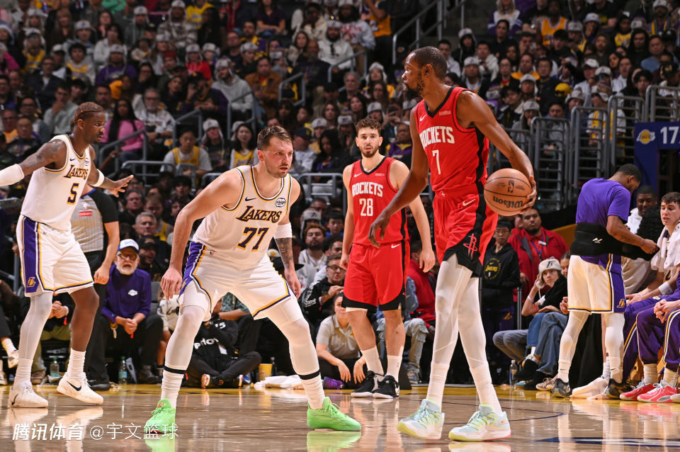 17日NBA前瞻：湖人与火箭争夺西部第3 勇士背靠背欲终结5连败