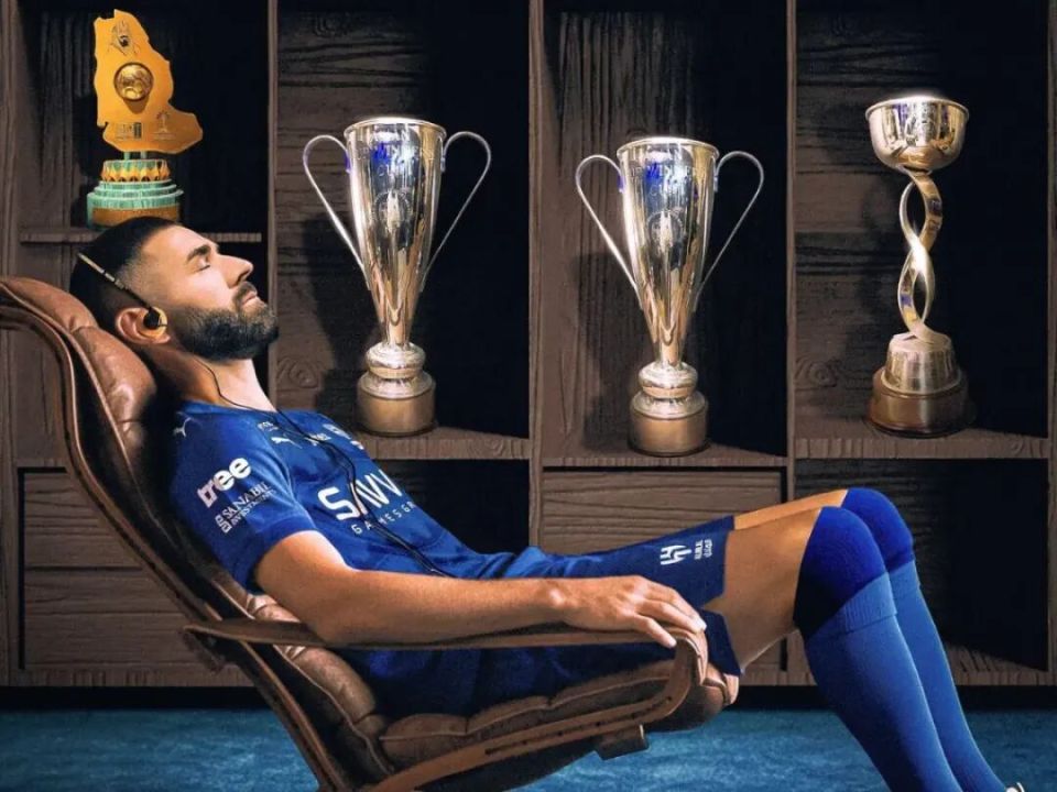 本泽马加盟新月！罢赛抗议无效，C罗负气离开沙特？