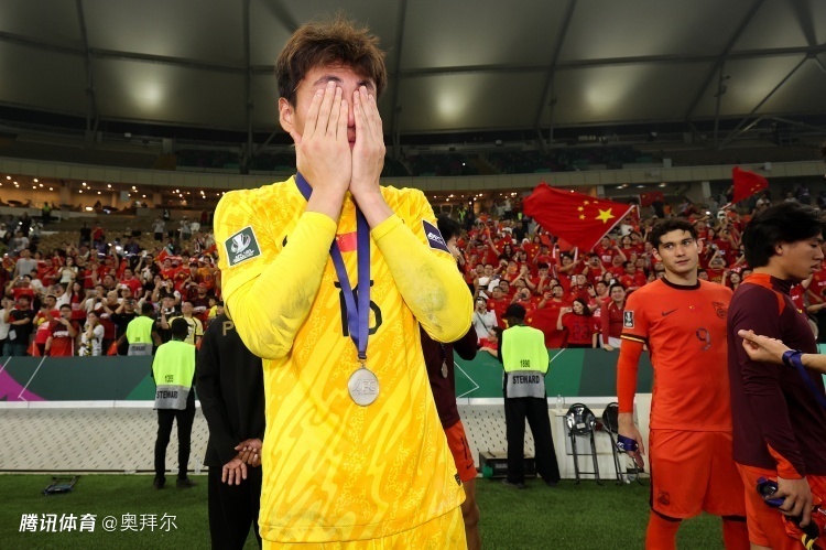 李昊痛哭离场！3年两次落泪，从八强到亚军，下一个目标夺冠