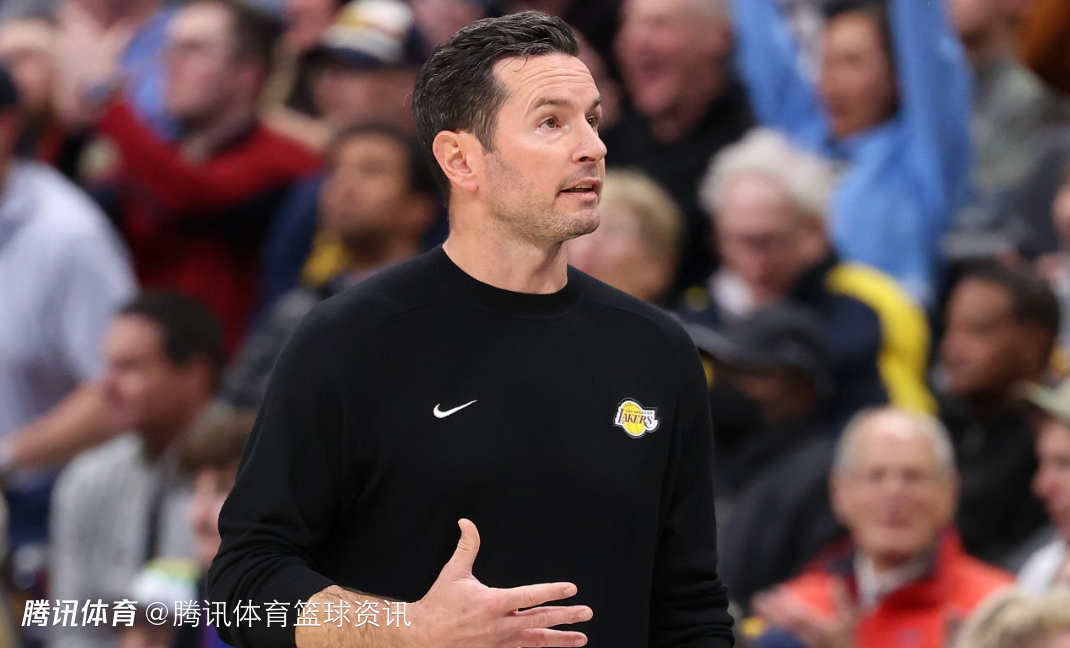 雷迪克：艾顿遭遇眼伤现在看起来像个海盗 这是一场完美的团队胜利