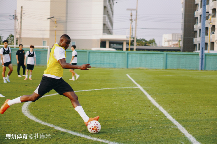 阿马杜：拒绝带伤出战与斯卢茨基闹翻，矛盾难调和才加盟重庆