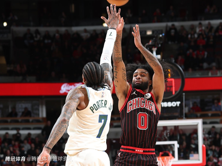 怀特谈字母哥垃圾时间扣篮：我就对他说了句差不多得了 搞不清楚他为何这么做