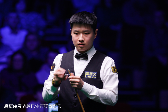 单杆122分制胜！赵心童4-2淘汰穆迪 晋级威尔士公开赛16强