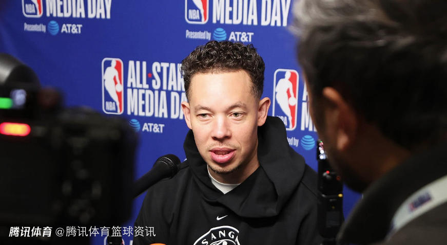 米奇-约翰逊：我知道文班渴望赢下比赛 他打出了自己想要的篮球风格