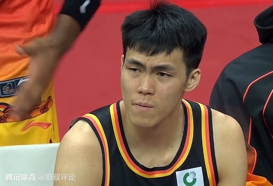 江苏外教：庞峥麟一直在带领球队 传出很不错的传球和正确进攻选择