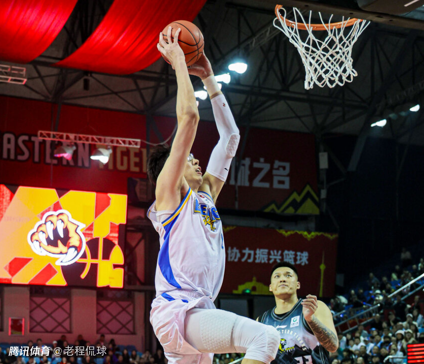 周琦罚球命中率47%创生涯新低 回CBA三年不断退化