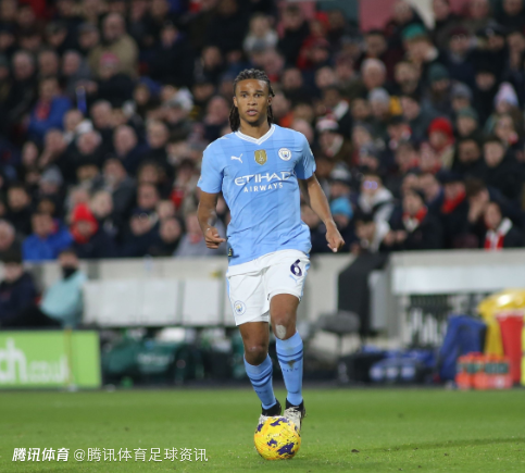 超出承受范围！每体：巴萨冬窗寻中卫遇阻 曼城对阿克要价超2500万欧