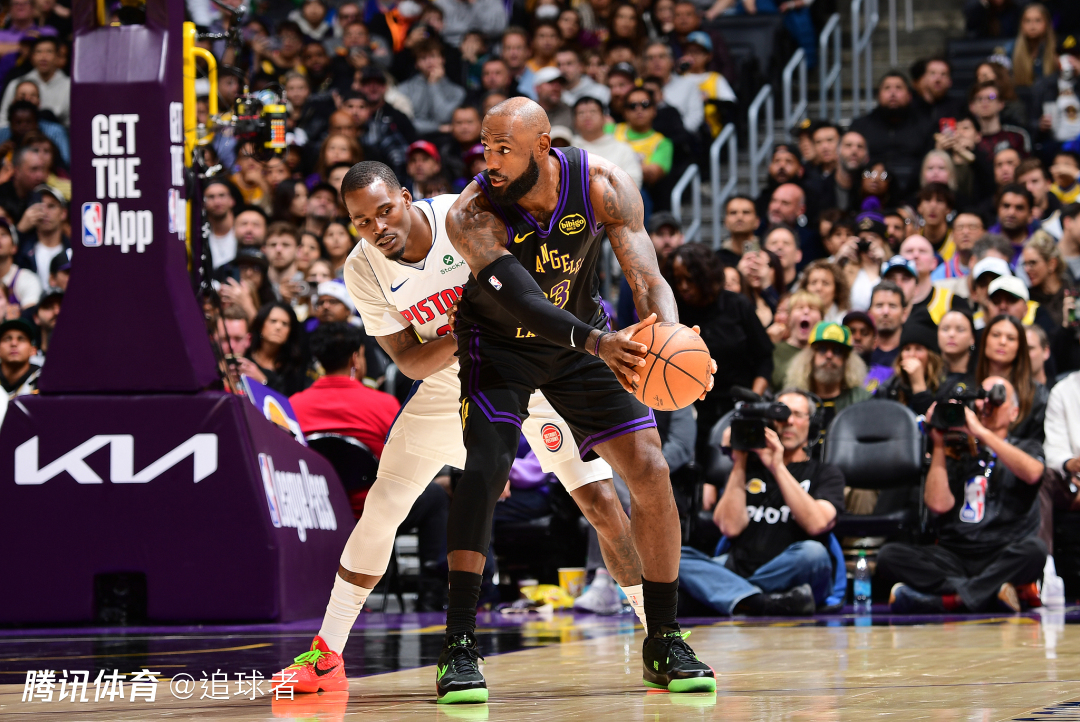 湖人22分惨败真因！湖人将帅直言失误太多 詹姆斯创生日夜最差纪录