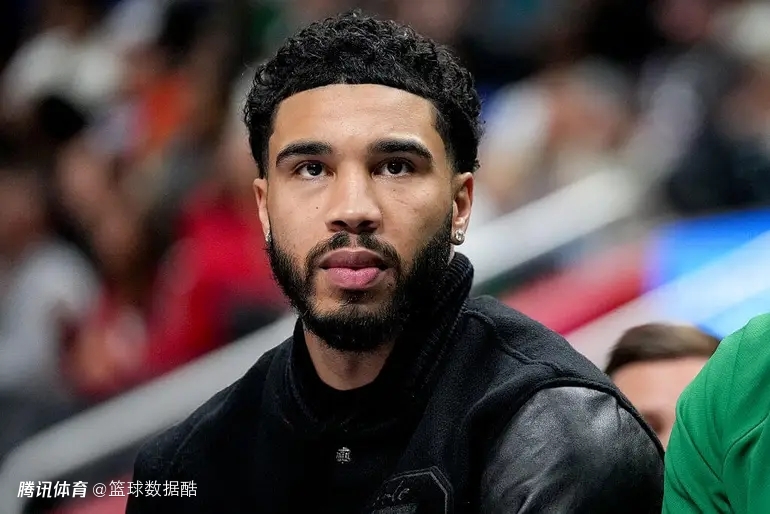 塔图姆已跟部分绿军球员五对五对抗赛 但仍不确定何时能复出