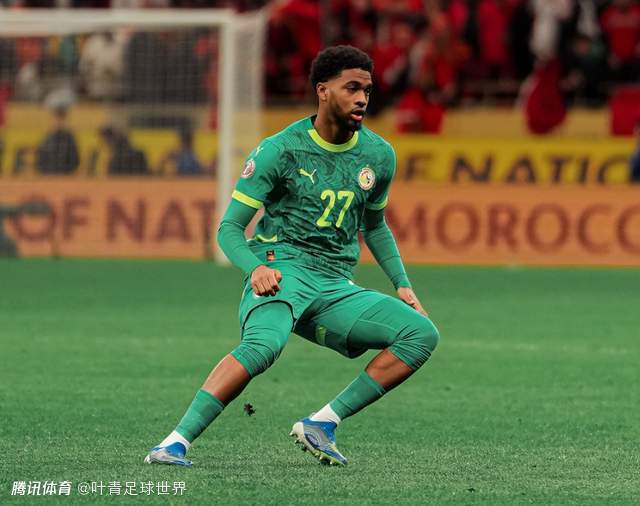 非洲杯夺冠！17岁小孩哥哭成泪人：短短1年集齐6冠 人生赢家