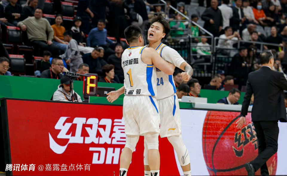 周琦罚球8中0丢三分绝杀！北京惨遭吉林15分大逆转 姜伟泽26+10