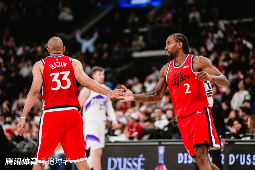 小卡45分刷爆纪录！脸被打出血后彻底怒了 5战202分创生涯新高