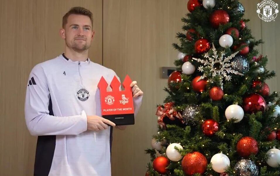 德里赫特神秘背伤隐情揭秘！预计伤缺4天4个月没好，赛季恐已报销