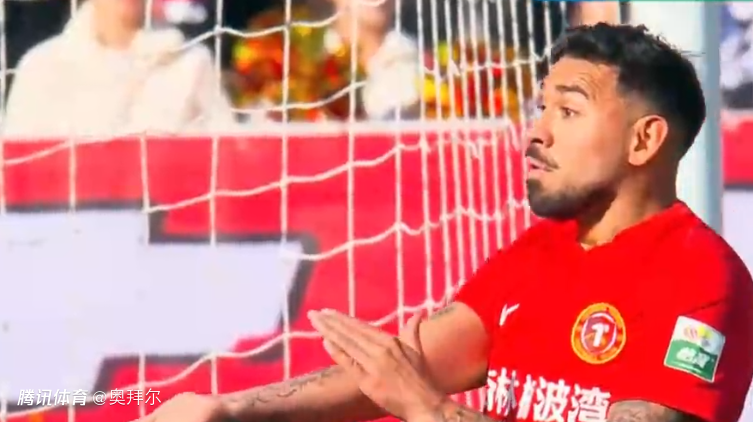 中超争议判罚！孔特手球送点，复刻马德鲁加，国安球员集体不满