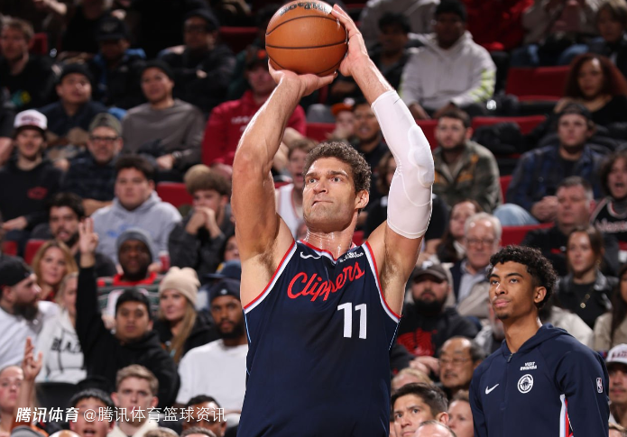 泰伦-卢：大洛三分太关键 既能拉开空间又能冲击内线