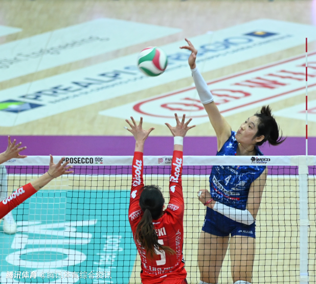 意甲女排四分之一决赛首回合：科內利亚诺3-1战胜对手抢先机 朱婷贡献20分