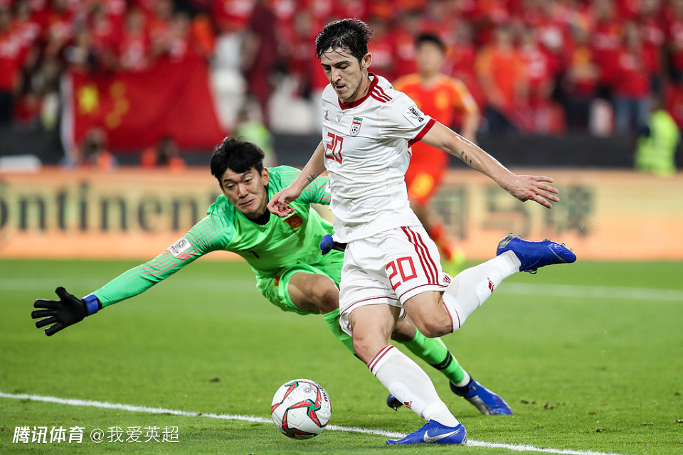 与敌国领导人合影！31岁伊朗球星被斥“叛国”，已遭国家队开除+起诉